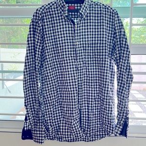 Oscar de La Renta Dress Shirt very low use.  Size Large, Tailored Fit